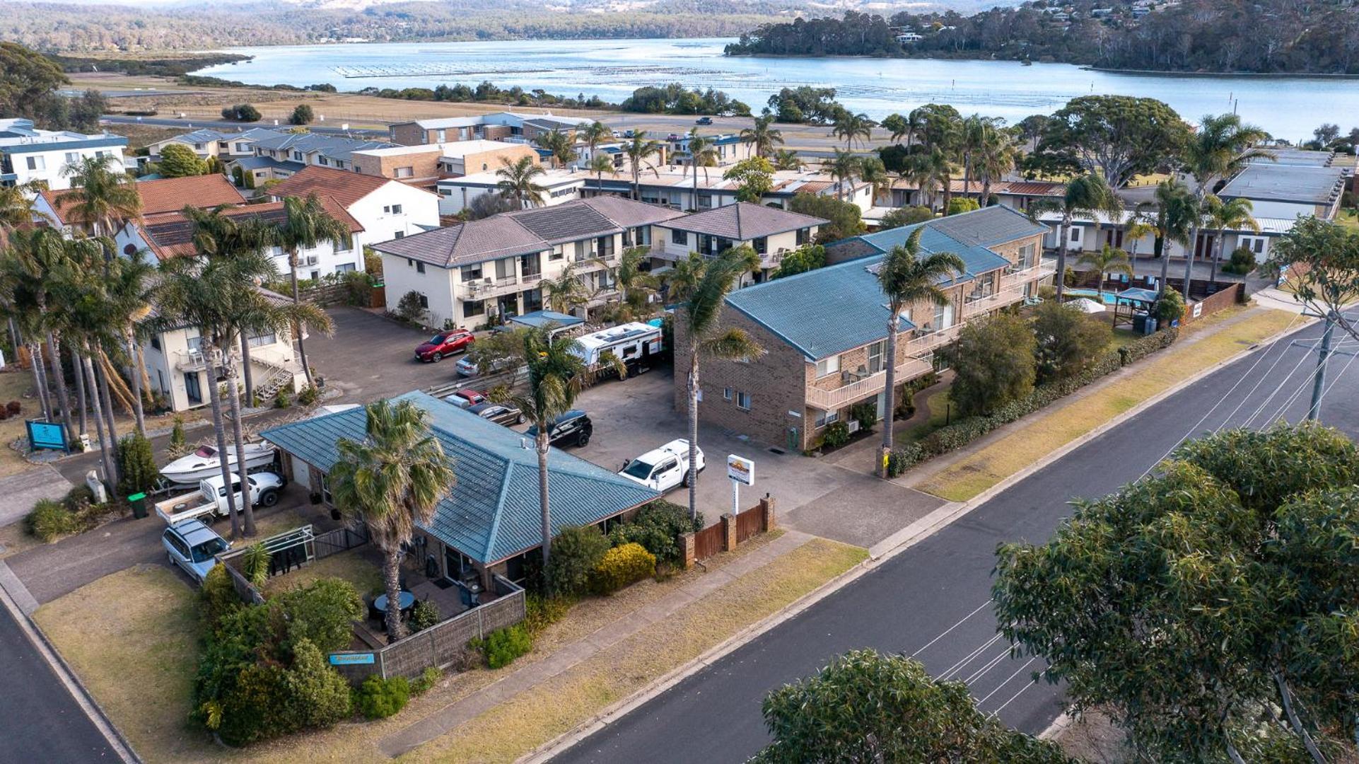 Beachfront Apartments Merimbula Exterior photo